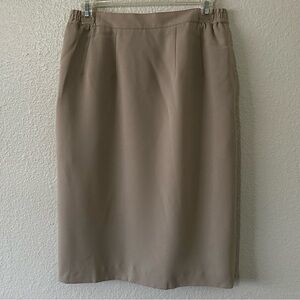 Milano of Manhattan | Classic Tan Pencil Skirt Fully Lined With Pockets Size 6
